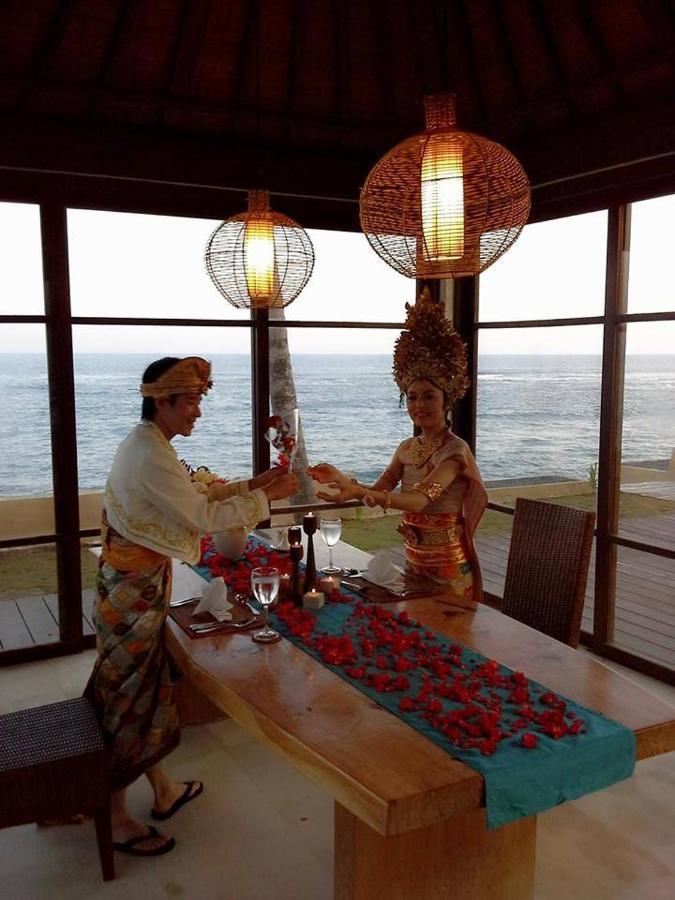 Villa Samudra Luxury Beachfront Ketewel Buitenkant foto